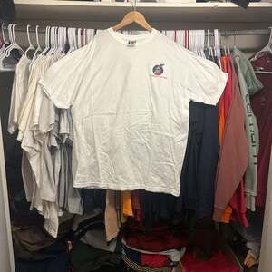 Vintage 2002 The Duck Company Maui Hawaii Donkey Art T-Shirt